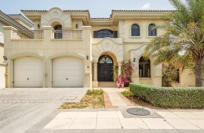 Villa de 4 dormitorios en Palm Jumeirah, UAE No. 1398