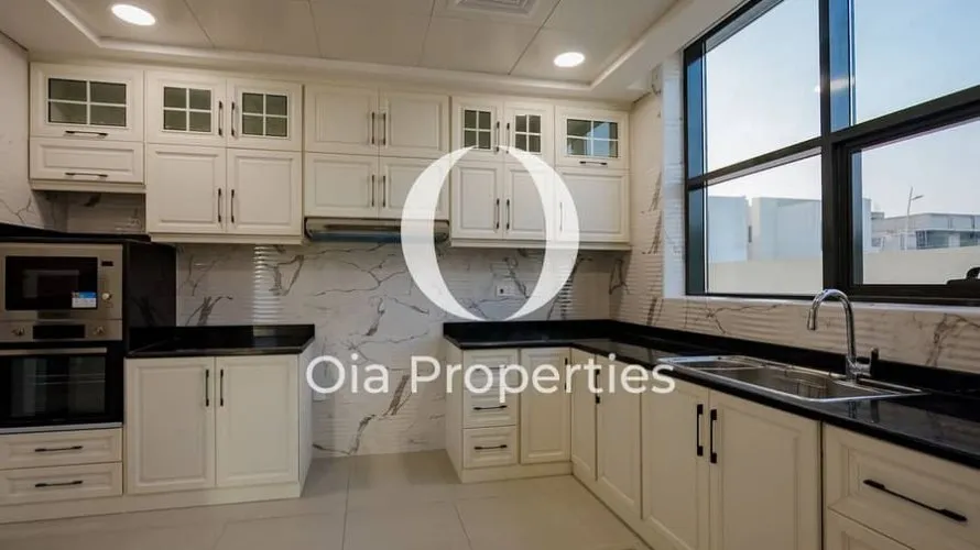 Villa de 5 dormitorios en Yas Island, UAE No. 966 № 9