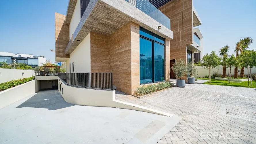 Villa de 6 dormitorios en Parkway Vistas, UAE No. 1192 № 6