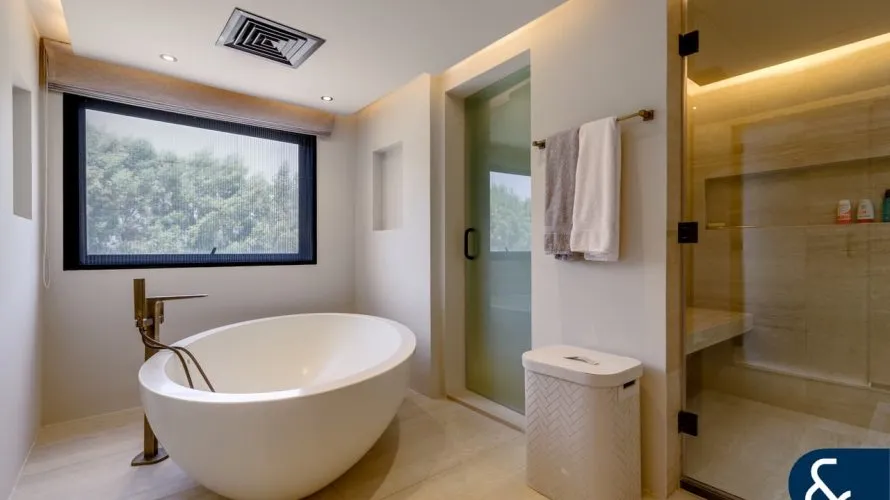 Villa de 6 dormitorios en The Lakes, UAE No. 1371 № 11