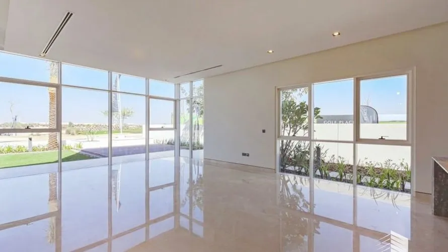 Villa de 6 dormitorios en Golf Place, UAE No. 334 № 3