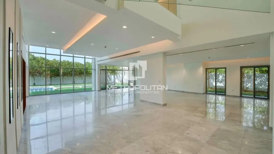 Villa de 6 dormitorios en District One, UAE No. 673 № 4