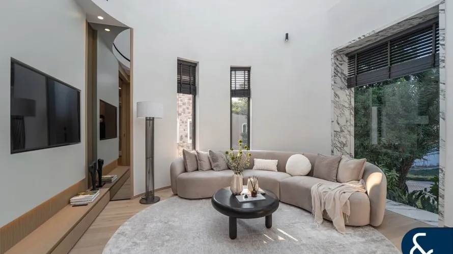 Villa de 6 dormitorios en Jumeirah Golf Estates, UAE No. 1546 № 10