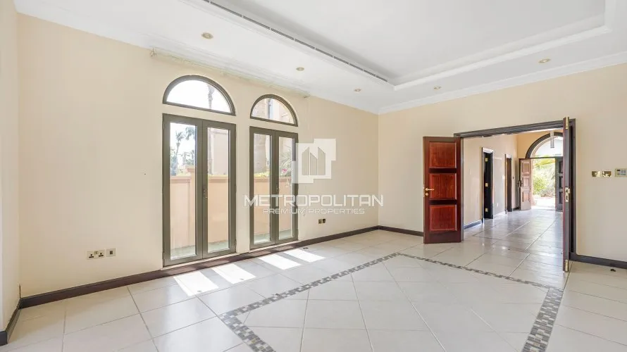 Villa de 4 dormitorios en Palm Jumeirah, UAE No. 1249 № 3