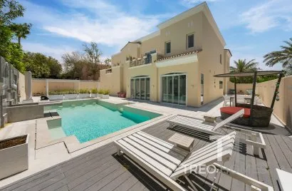 Villa de 6 dormitorios en Arabian Ranches, UAE No. 687