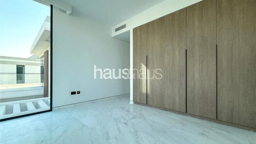 Villa de 6 dormitorios en Harmony, UAE No. 779 № 14