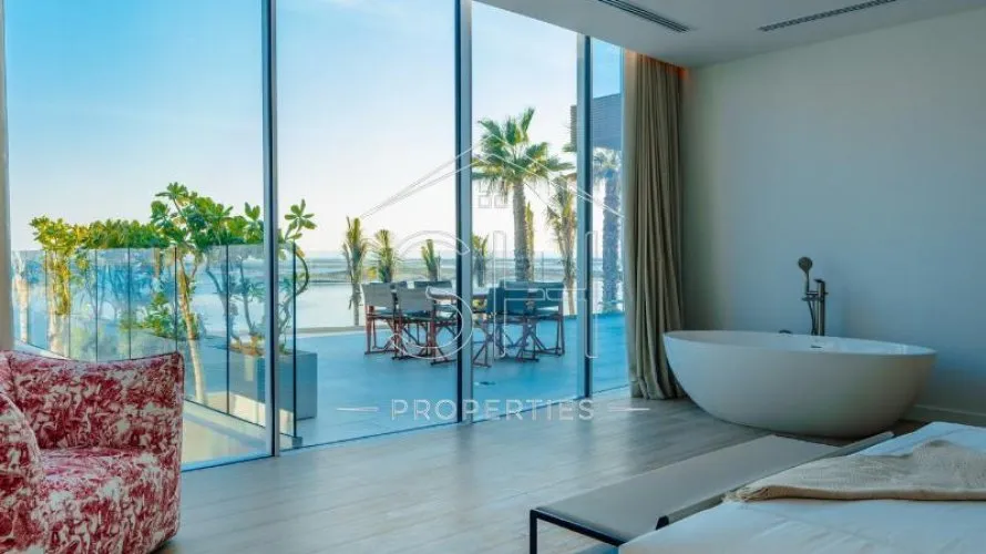 Villa de 6 dormitorios en The World Islands, UAE No. 595 № 13