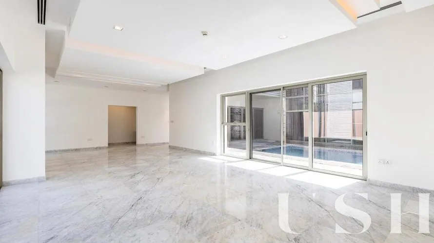 Villa de 5 dormitorios en District One, UAE No. 746 № 4