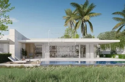 Villa de 5 dormitorios en Al Zorah, UAE No. 648