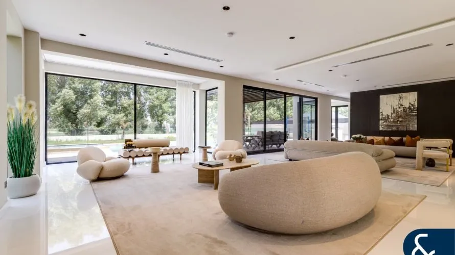 Villa de 6 dormitorios en The Lakes, UAE No. 1371 № 1