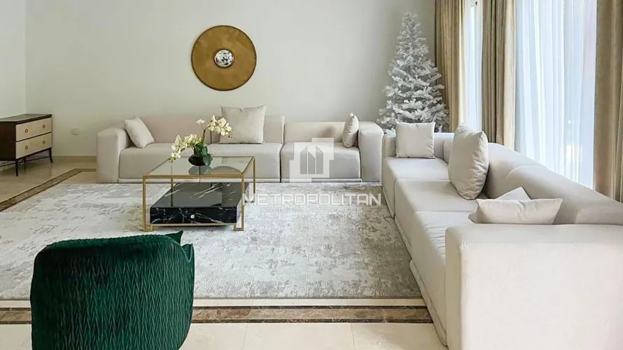 Villa de 5 dormitorios en District One, UAE No. 1245 № 4