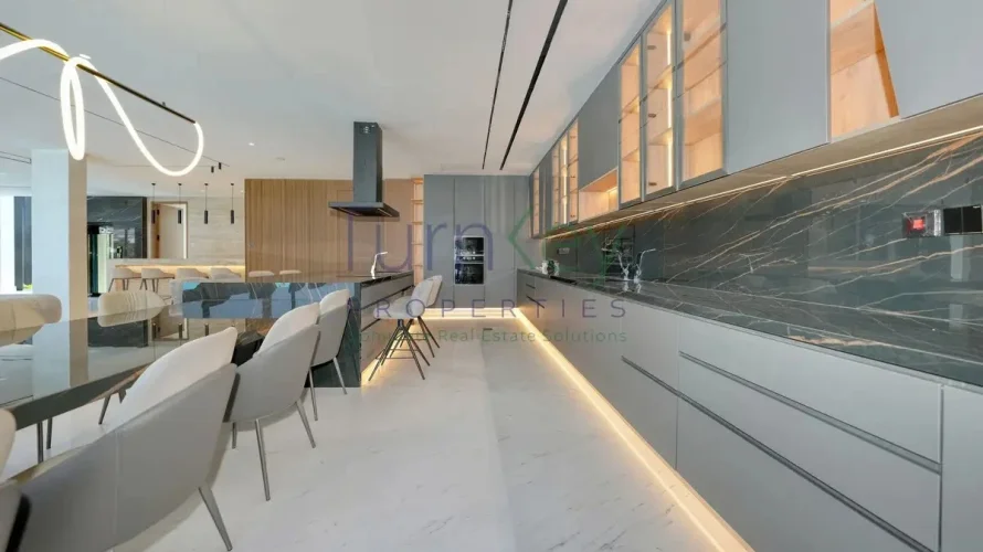 Villa de 6 dormitorios en Palm Jumeirah, UAE No. 1396 № 2