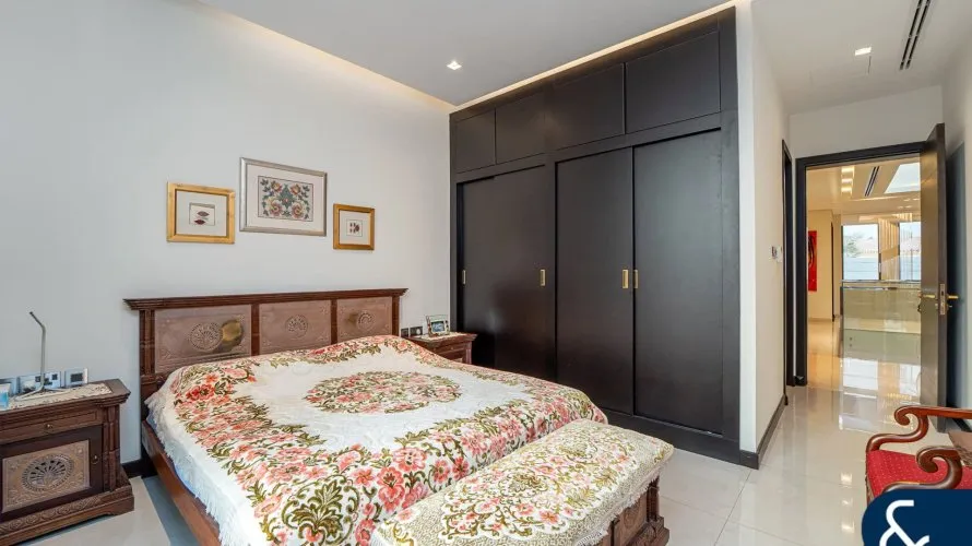 Villa de 5 dormitorios en Jumeirah Golf Estates, UAE No. 1547 № 18