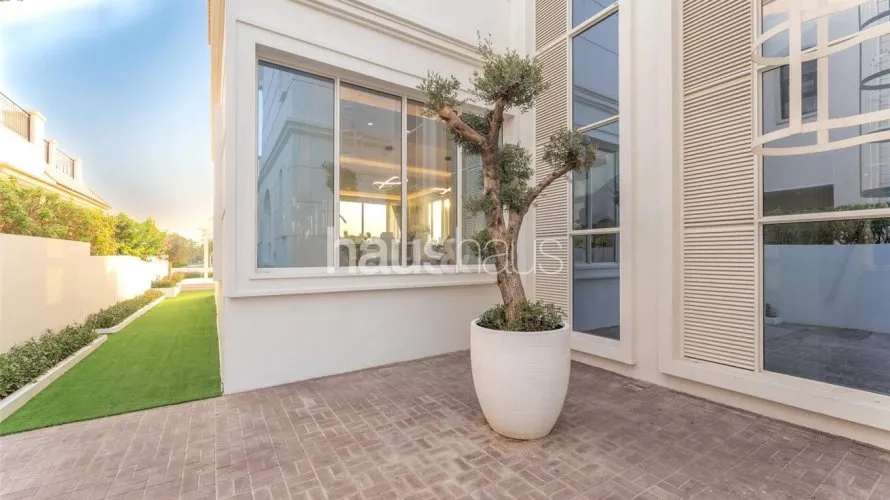 Villa de 6 dormitorios en Jumeirah Golf Estates, UAE No. 767 № 22