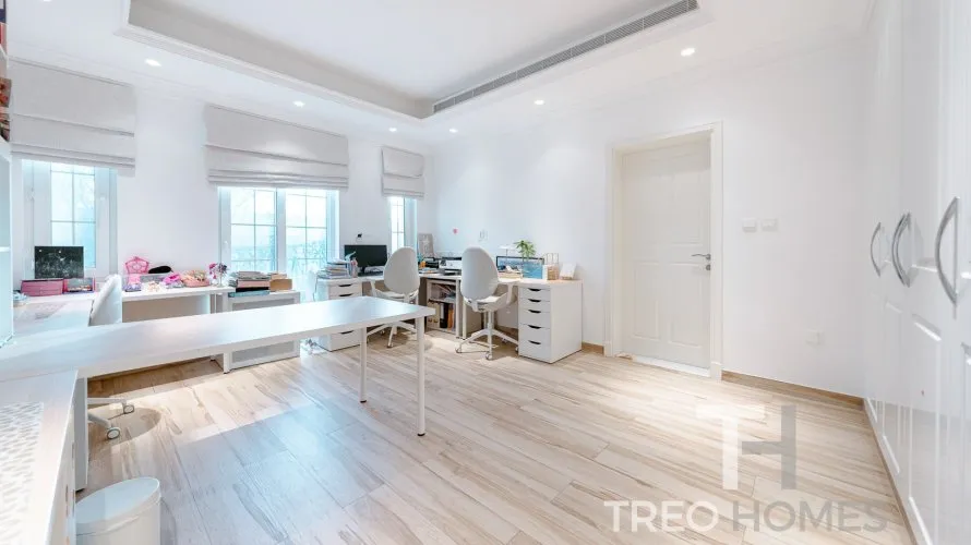 Villa de 6 dormitorios en Arabian Ranches, UAE No. 678 № 2