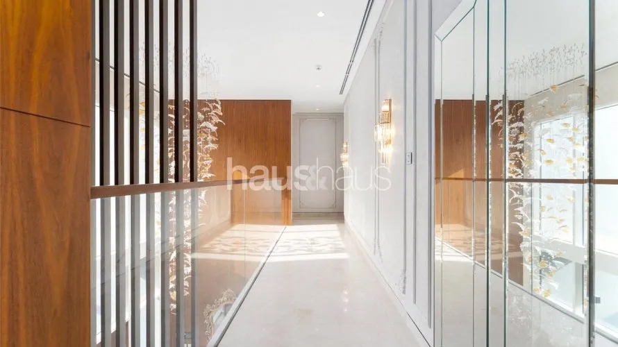 Villa de 6 dormitorios en Golf Place, UAE No. 806 № 11