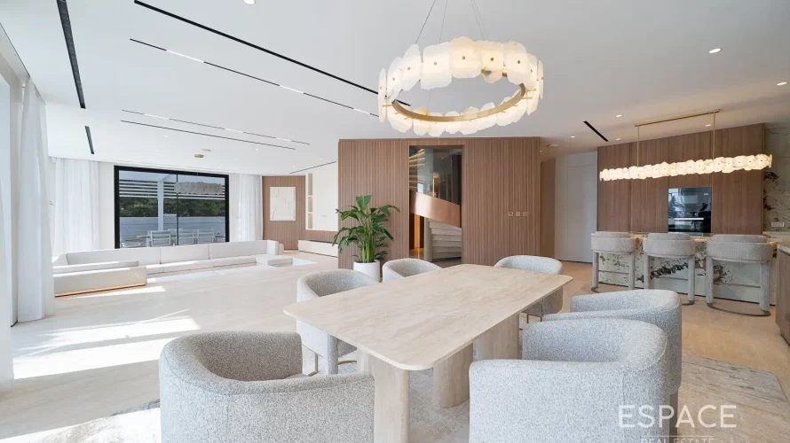 Villa de 4 dormitorios en Palm Jumeirah, UAE No. 1018 № 8