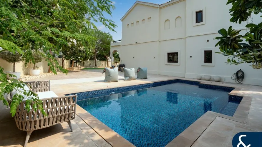 Villa de 5 dormitorios en The Villa, UAE No. 1314 № 15