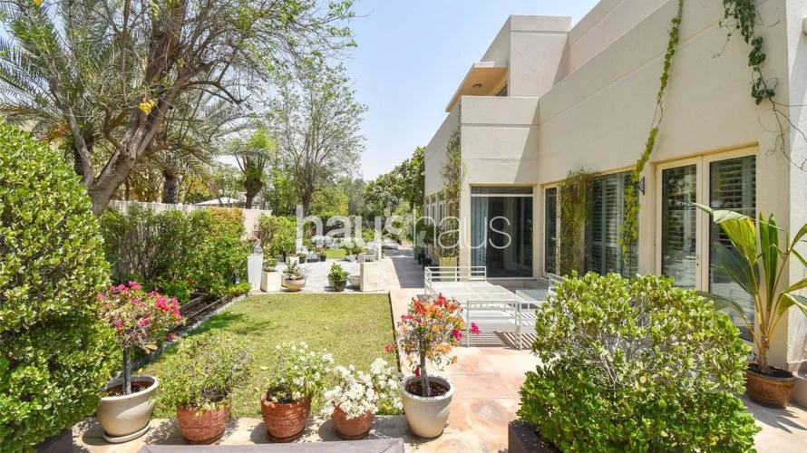 Villa de 5 dormitorios en Arabian Ranches, UAE No. 805 № 7