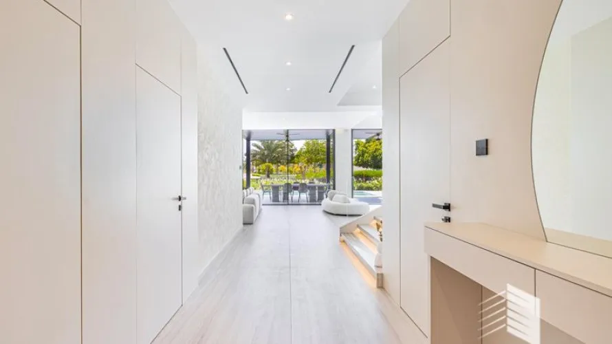 Villa de 5 dormitorios en Jumeirah Islands, UAE No. 256 № 12