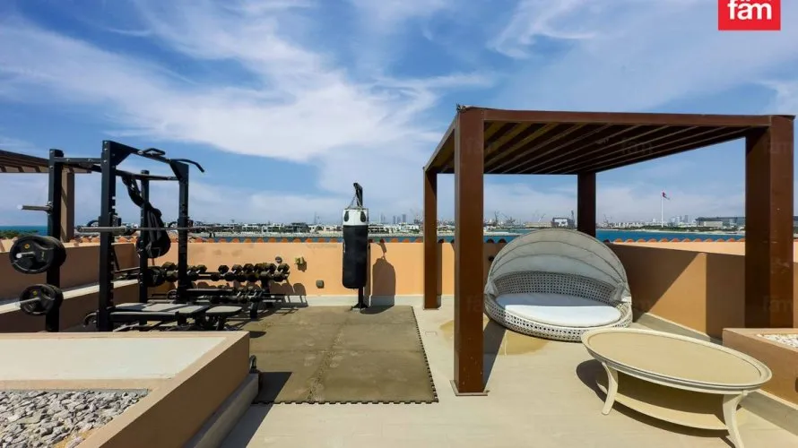 Adosado de 3 dormitorios en Dubai, UAE No. 978 № 21