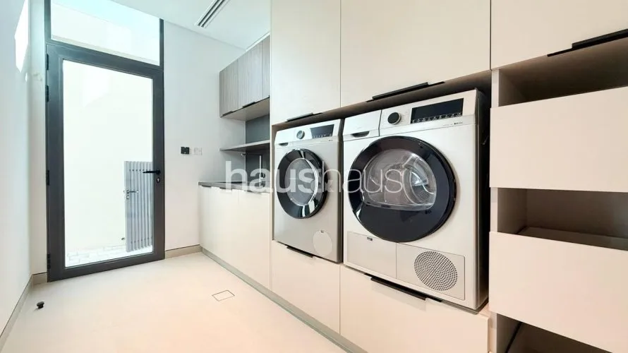 Villa de 5 dormitorios en Harmony, UAE No. 788 № 5