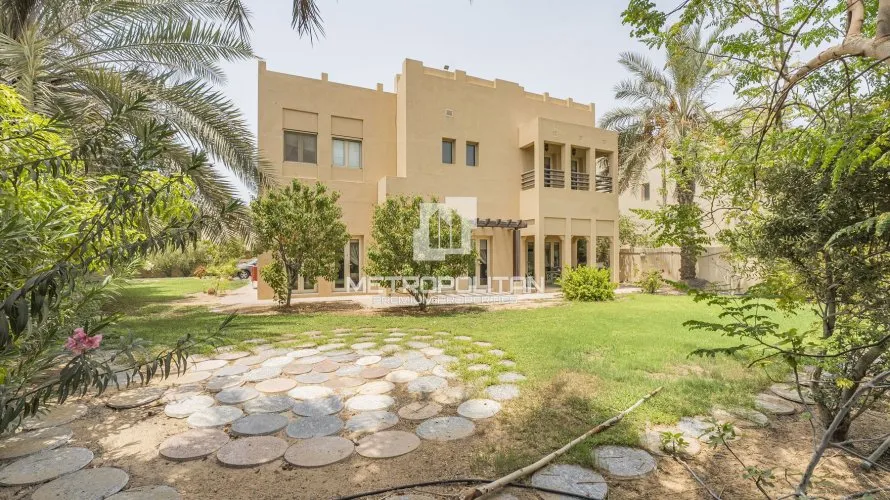Villa de 4 dormitorios en Meadows, UAE No. 1242 № 14