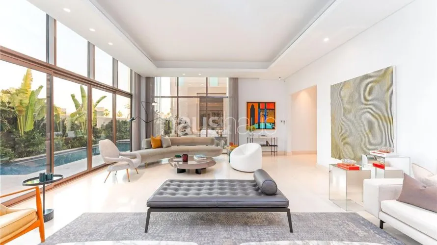 Villa de 5 dormitorios en Meydan, UAE No. 798