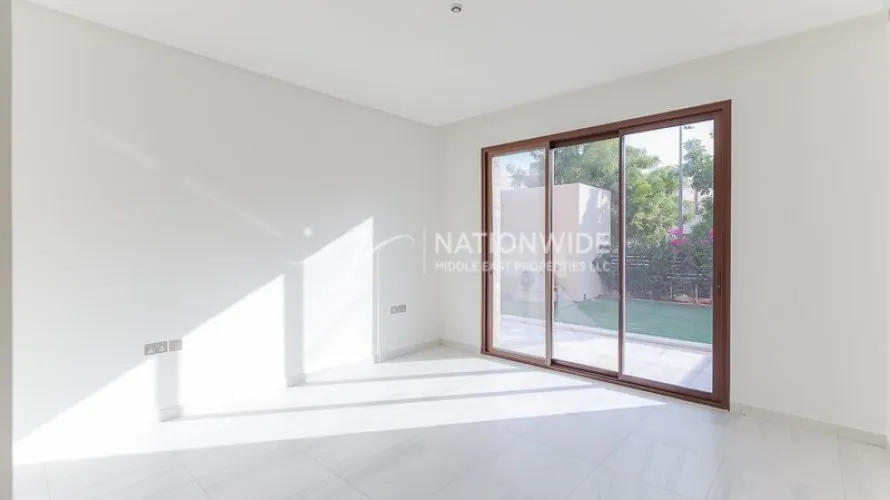 Villa de 5 dormitorios en Abu Dhabi, UAE No. 1404 № 6