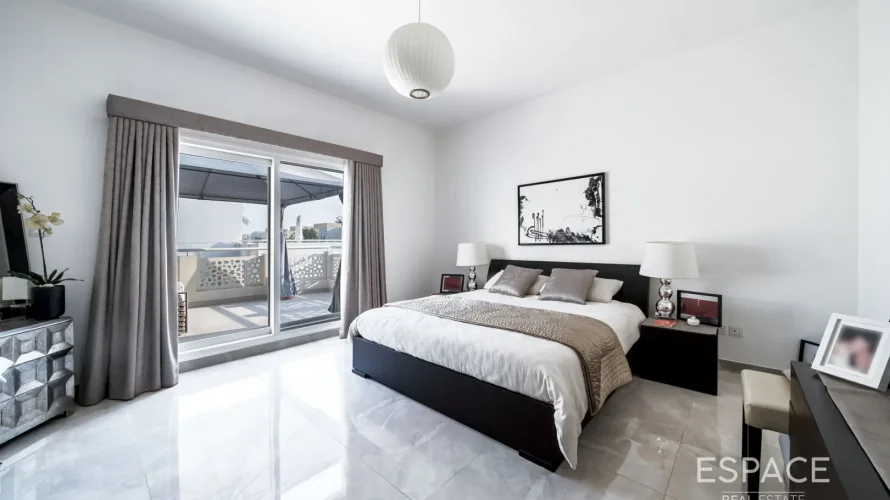 Villa de 4 dormitorios en Meadows, UAE No. 1191 № 12