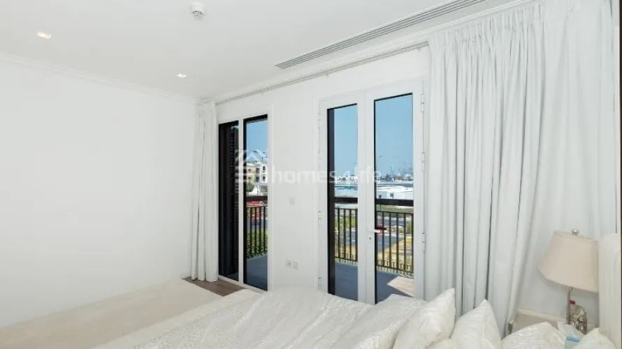 Villa de 4 dormitorios en La Mer, UAE No. 1722 № 7