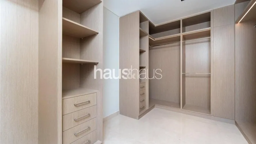 Villa de 4 dormitorios en Golf Place, UAE No. 790 № 14