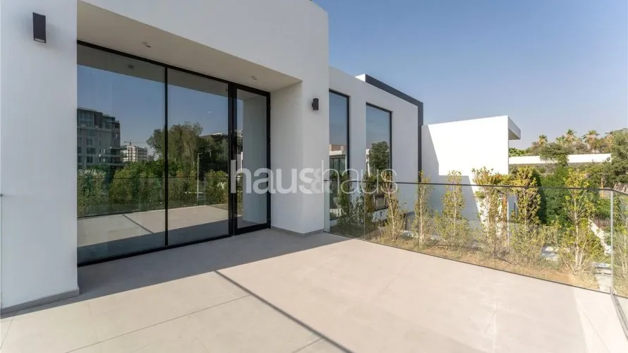 Villa de 4 dormitorios en Al Barari, UAE No. 765 № 28