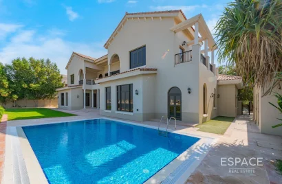 Villa de 6 dormitorios en Palm Jumeirah, UAE No. 1043