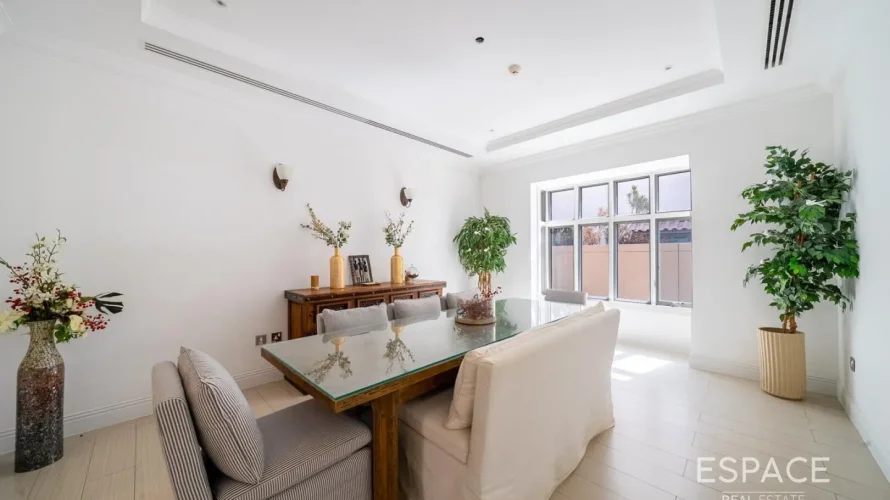 Villa de 5 dormitorios en Jumeirah Golf Estates, UAE No. 1149 № 3