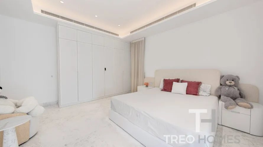 Villa de 5 dormitorios en Meadows, UAE No. 644 № 14