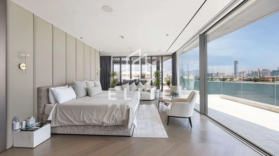 Villa de 6 dormitorios en Signature Villas, UAE No. 934 № 25