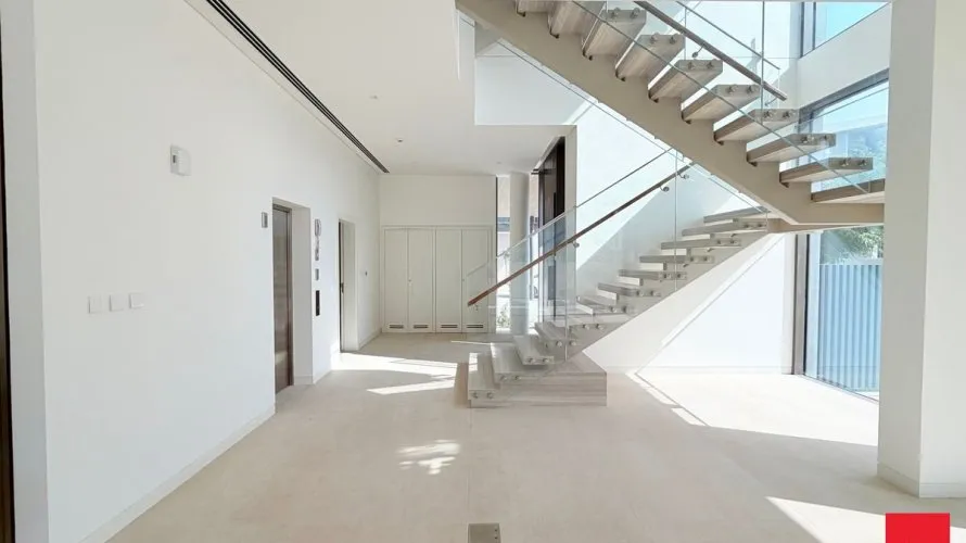 Villa de 4 dormitorios en Dubai, UAE No. 702 № 17