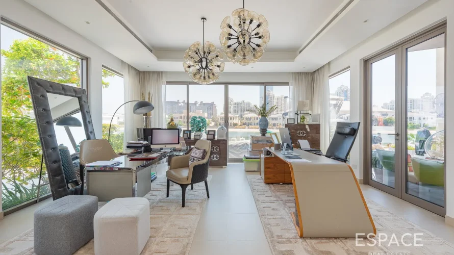 Villa de 6 dormitorios en Palm Jumeirah, UAE No. 1406