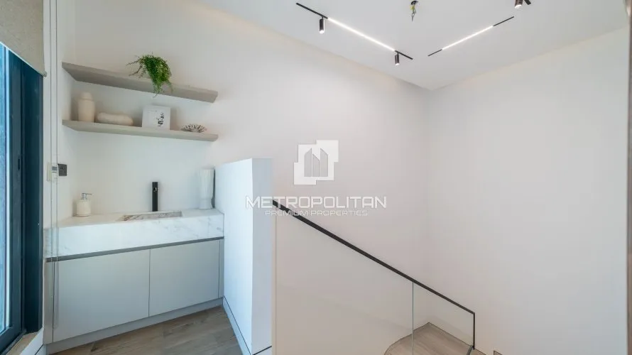 Villa de 6 dormitorios en Nad Al Sheba 1, UAE No. 1283 № 9