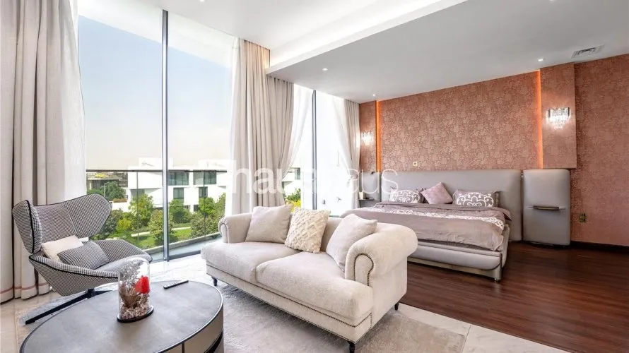 Villa de 4 dormitorios en Al Barari, UAE No. 784 № 8