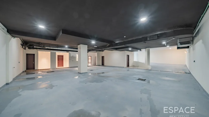 Villa de 6 dormitorios en Parkway Vistas, UAE No. 1192 № 15