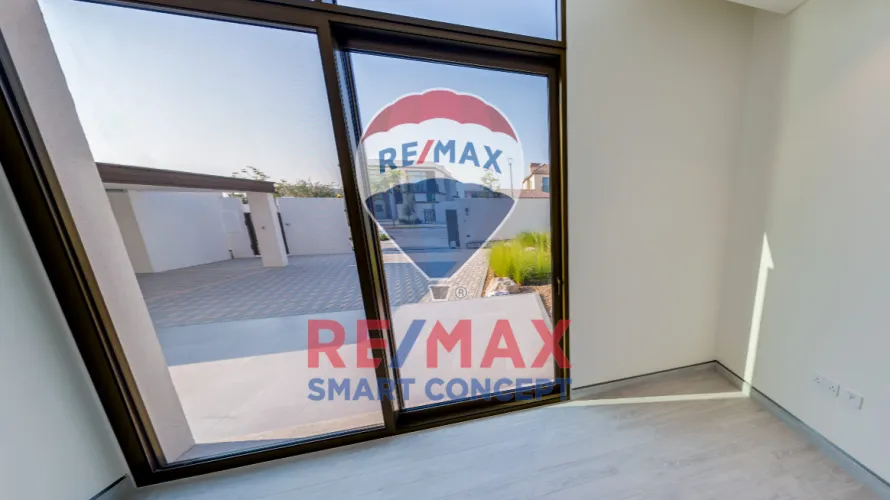 Villa de 5 dormitorios en Abu Dhabi, UAE No. 617 № 8