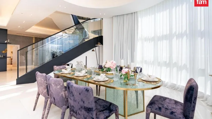 Villa de 5 dormitorios en Al Wasl, UAE No. 689 № 1