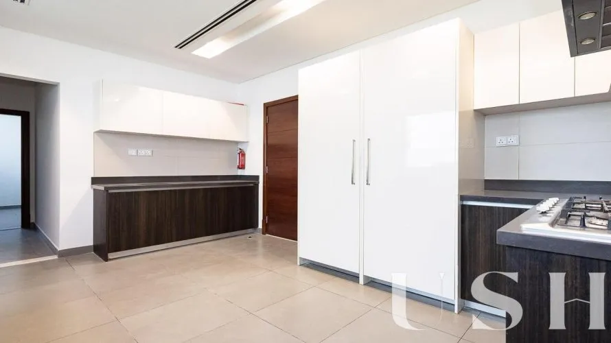 Villa de 5 dormitorios en District One, UAE No. 746 № 8