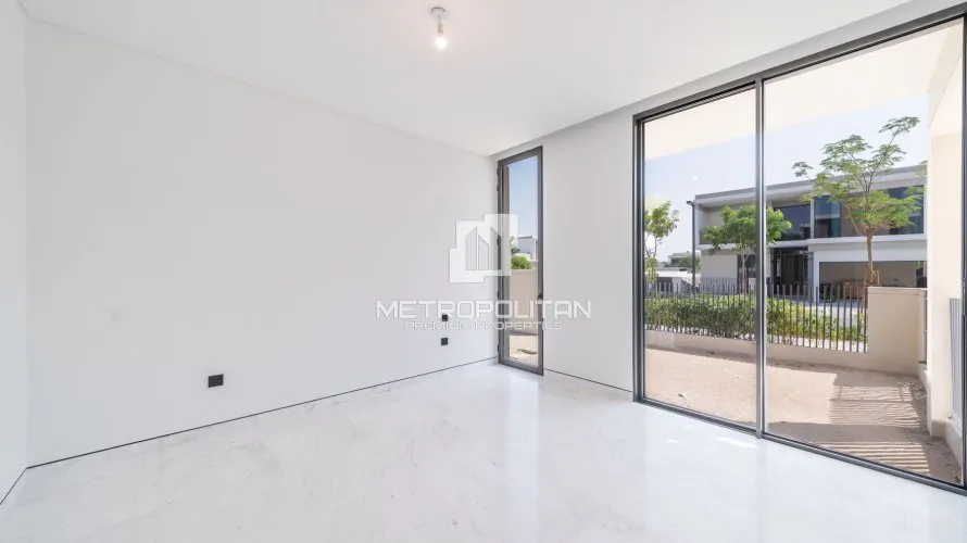 Villa de 6 dormitorios en Harmony, UAE No. 1266 № 9