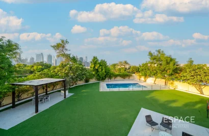 Villa de 6 dormitorios en Meadows, UAE No. 1022