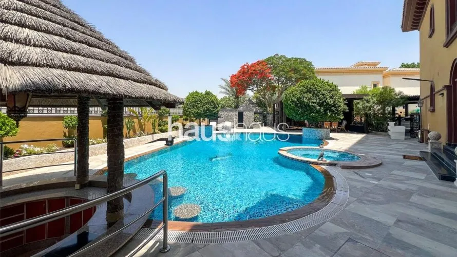 Villa de 6 dormitorios en The Villa, UAE No. 766 № 10