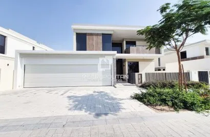 Villa de 5 dormitorios en Tilal Al Ghaf, UAE No. 1290