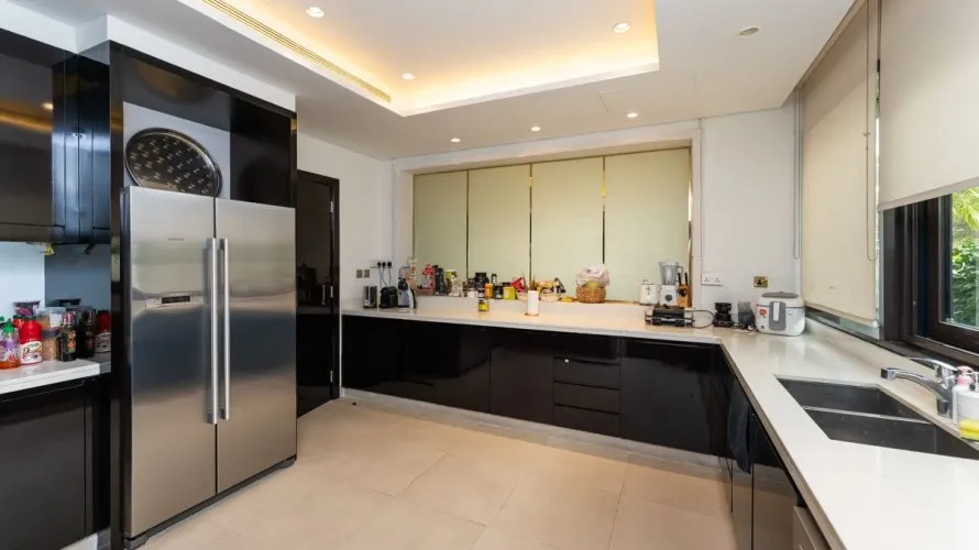 Villa de 6 dormitorios en Dubai, UAE No. 203 № 20